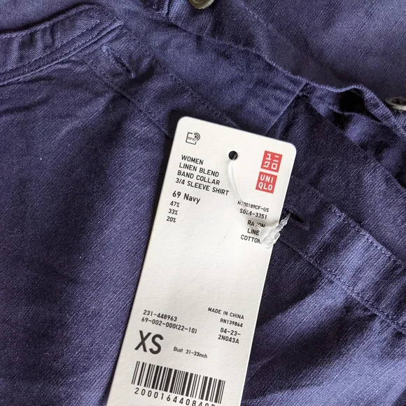 NWT | Uniqlo | button down shirt - Picture 5 of 8